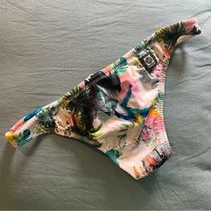 JOLYN Rare Tropical Pattern, GUC